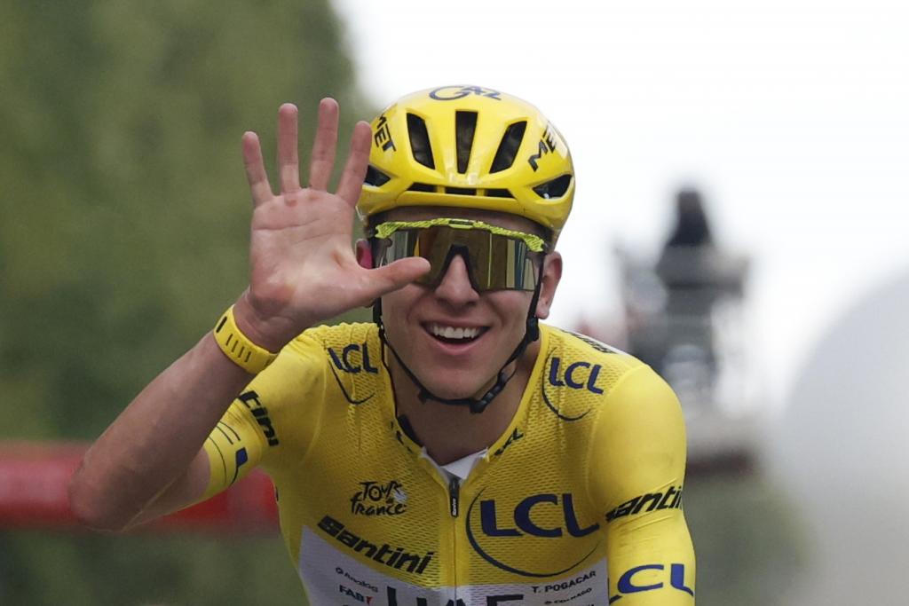 Tour de France cycling tour – Stage 21